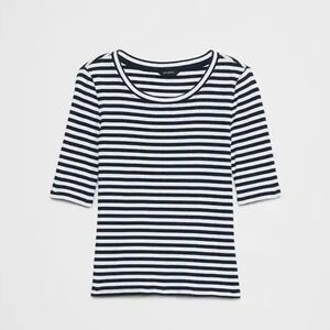 Banana Republic Striped Elbow Length Sleeves Scoop Neck Tee - Navy and White XL